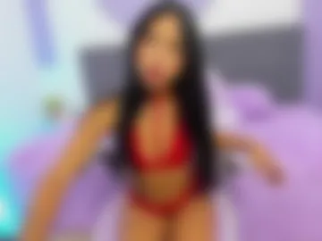 emiily_petite photo 2