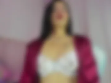 emili_clark photo 5
