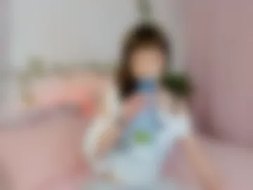 emiliahurrison webcam preview