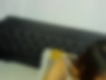emilirosee webcam preview