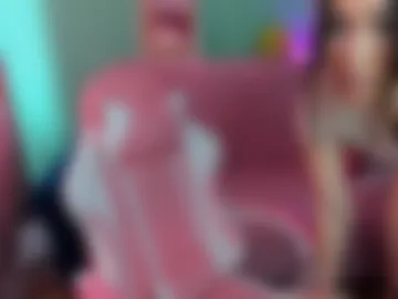 emiliyaqueen webcam preview