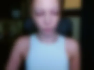 emilly_xkiss photo 2