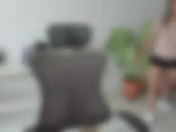 emillybrowm webcam preview