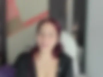 emily_layton photo 2