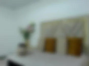 emily_queen7 photo 3