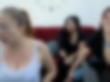emilyriskhot photo 3
