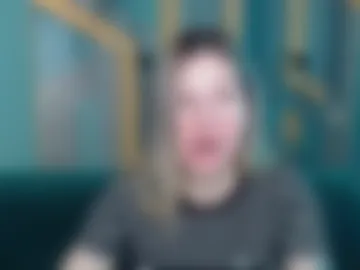 emilywalkers photo 2