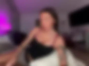 emilyyyt photo 2
