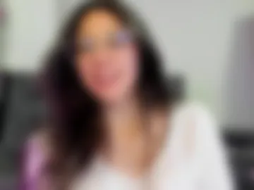 emma_sandovaal photo 2