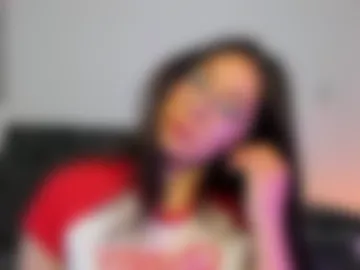emma_sandovaal photo 2