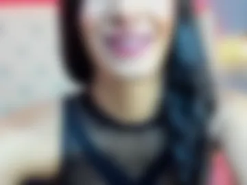 emmi_moura live webcam preview