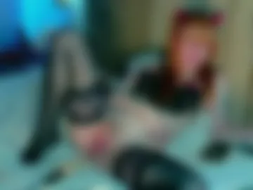 emy_kami webcam preview