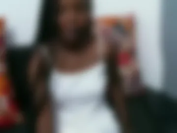 enchantedvee photo 2