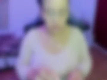 esmeralda_milf1 photo 2