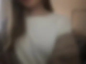 esthergreyplus photo 4