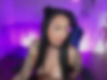 evasavage webcam preview