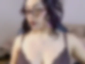 eveelyn_20 photo 3