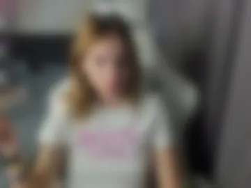 evelina_lu live webcam preview