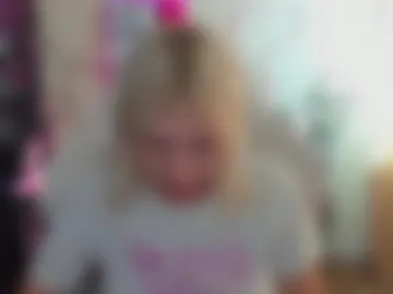 evelinalu webcam preview