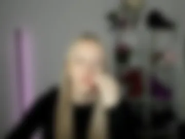 evelynblond photo 4