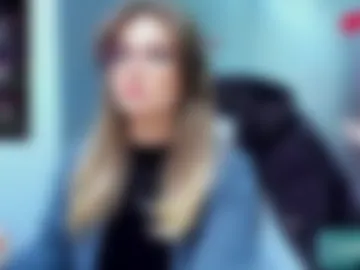 evelyne_rose photo 3