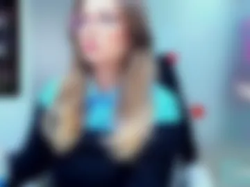 evelyne_rose photo 8