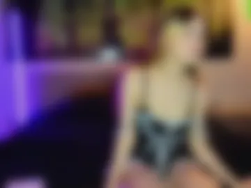 excited_kristi photo 3