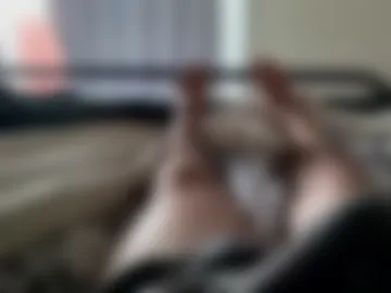 feetomines live webcam preview