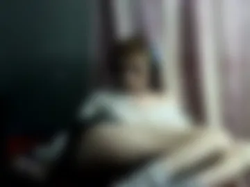 femboy_cherry live webcam preview