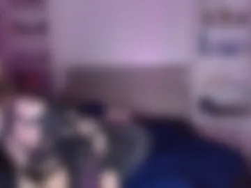 femboyflowers photo 3