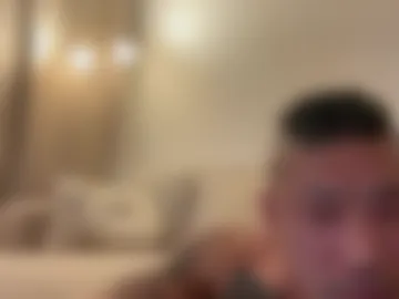 fitnezzboi live webcam preview