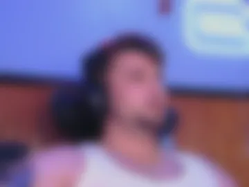 freaky_greek live webcam preview