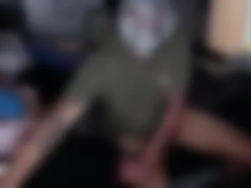 fukmelivenow photo 4