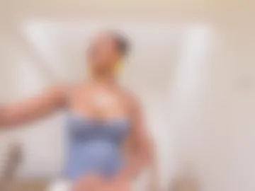 gia_curly photo 4