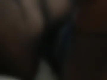 girly_leggy live webcam preview