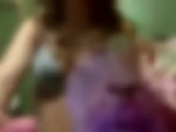 glitterqueen6 photo 4