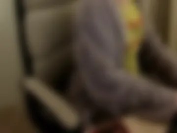 gold_womanx9 photo 2