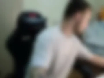 golden_boyyy21 webcam preview