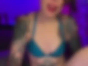 goldengirlcartierxo photo 2
