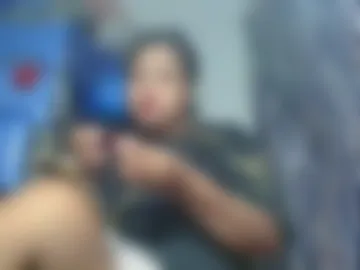 gorgeousselenaxx webcam preview