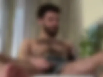 guynextfurr webcam preview