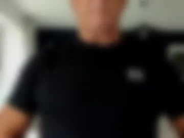 gymguyuk28 live webcam preview