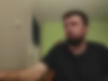 hairy_guy007 live webcam preview