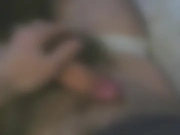 hairyartnerd live webcam preview