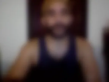 hairybrazilianbttm live webcam preview