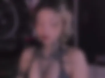 hazellwitch webcam preview