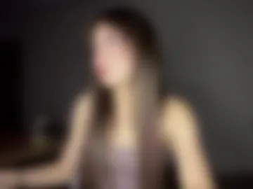 hellyluxury photo 4