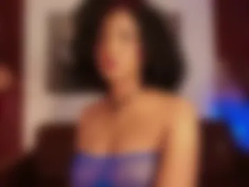 hilaryebony_ photo 2