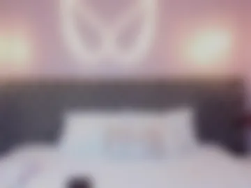 hillary_bigbutt photo 5