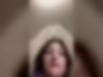 hipppiechickk live webcam preview